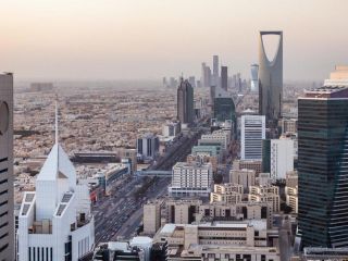 新能源企業(yè)出海中東，迪拜公司注冊攻略